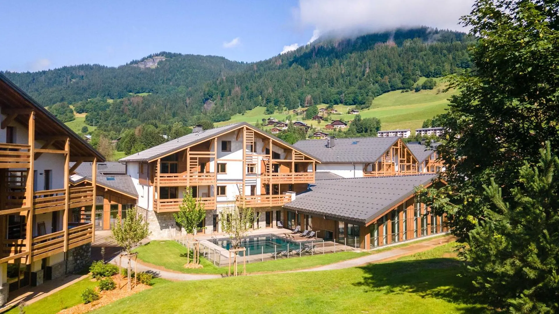 Apartment Exclusive Accommodation Terrace, Parking And Pool Megeve France