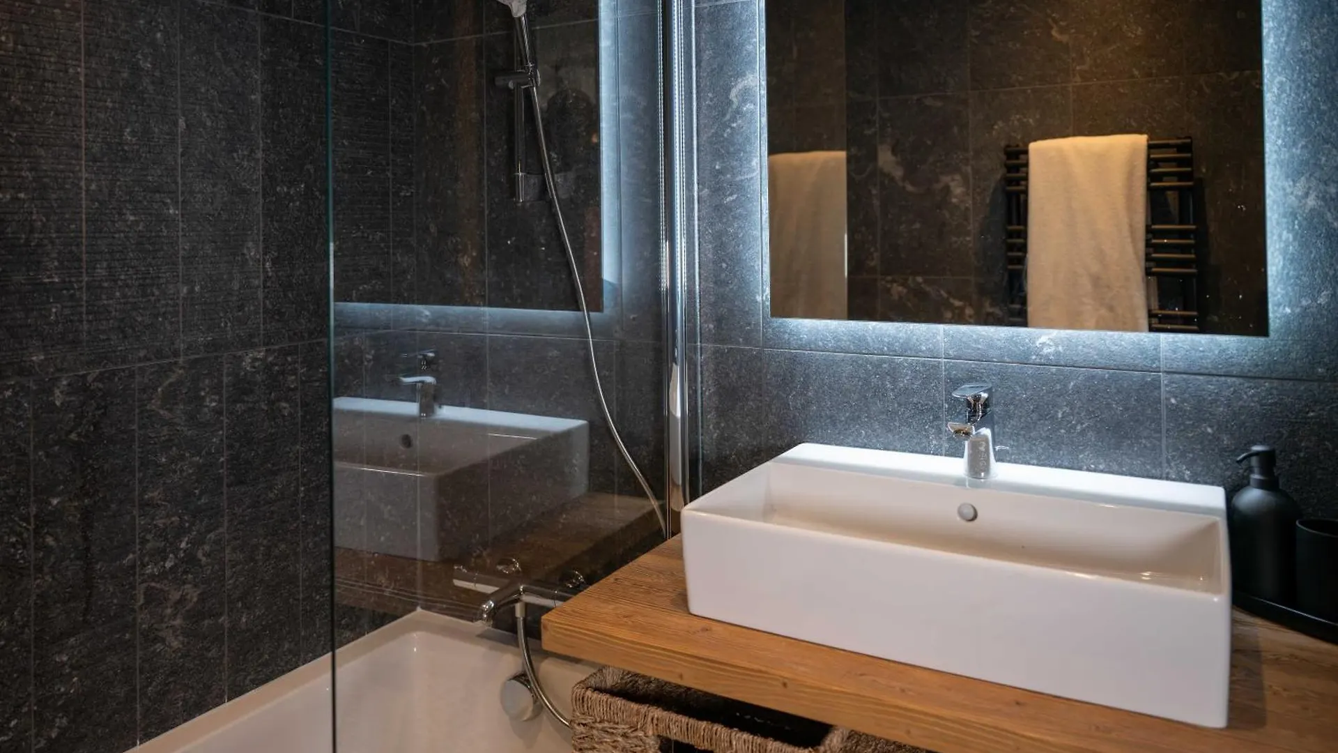 Exclusive Accommodation Terrace, Parking And Pool Megeve