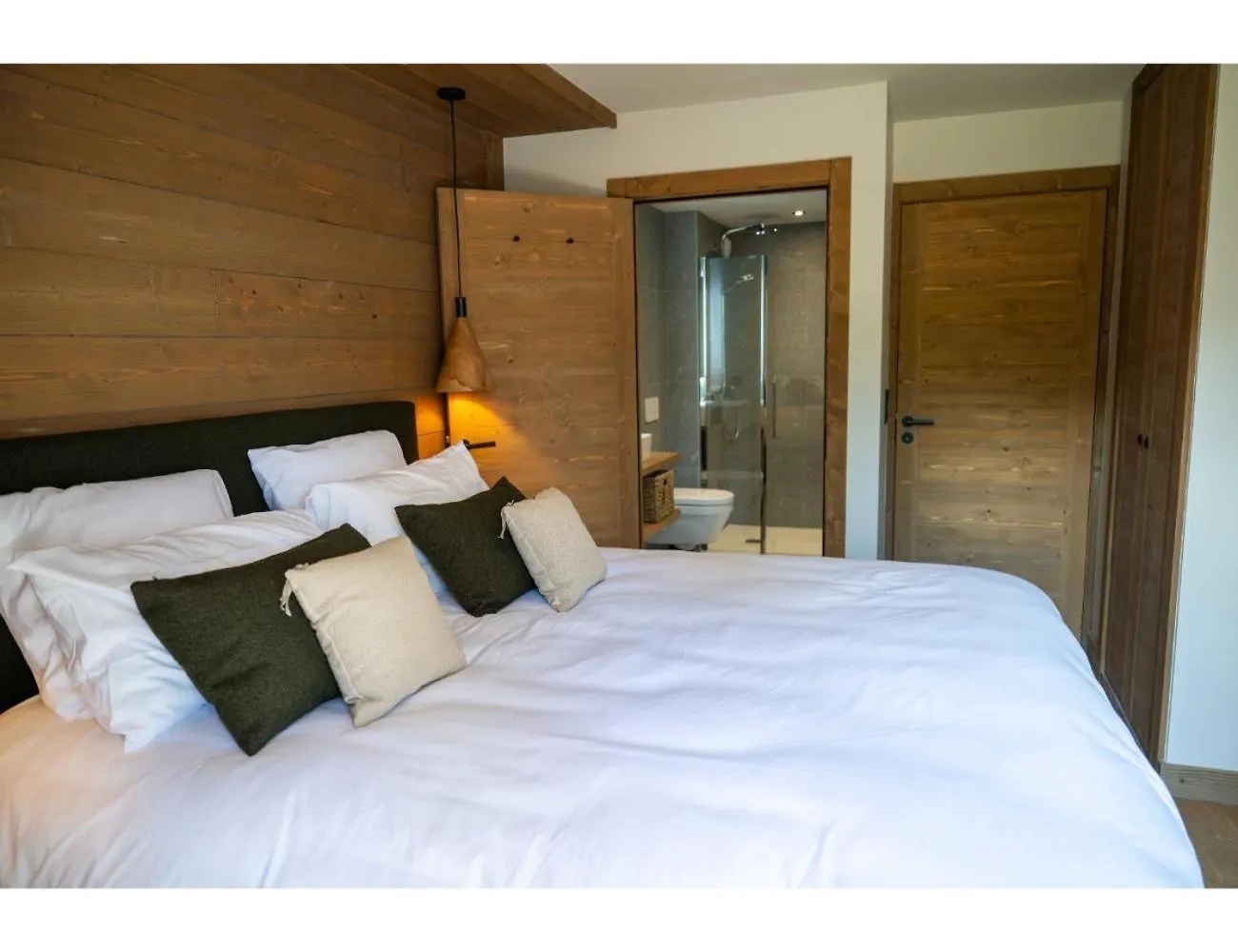 Exclusive Accommodation Terrace, Parking And Pool Megeve France