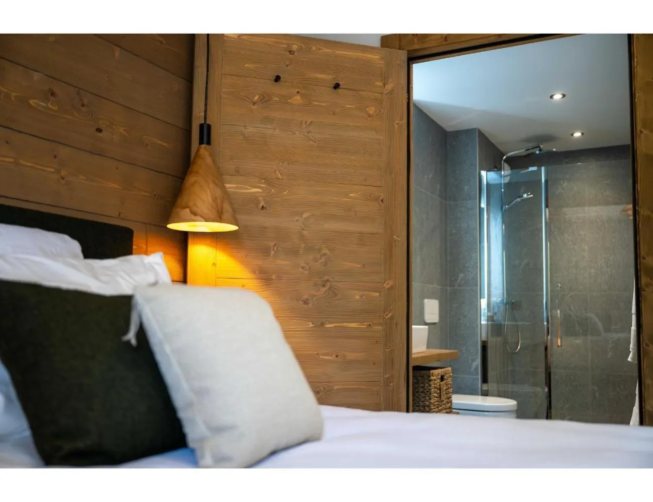 Exclusive Accommodation Terrace, Parking And Pool Megeve Apartment