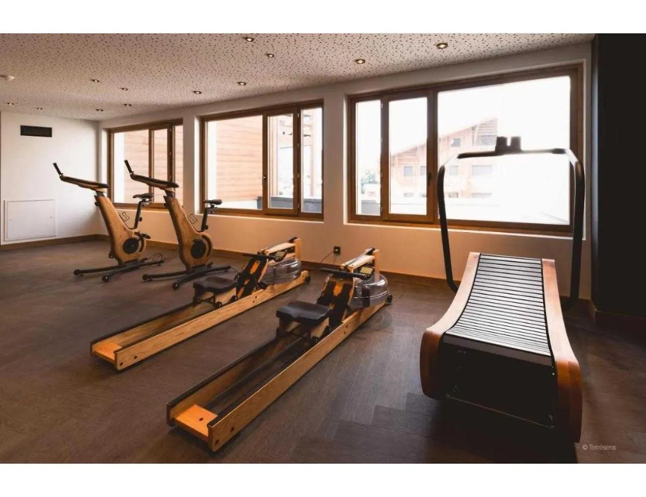 Exclusive Accommodation Terrace, Parking And Pool Megeve Apartment
